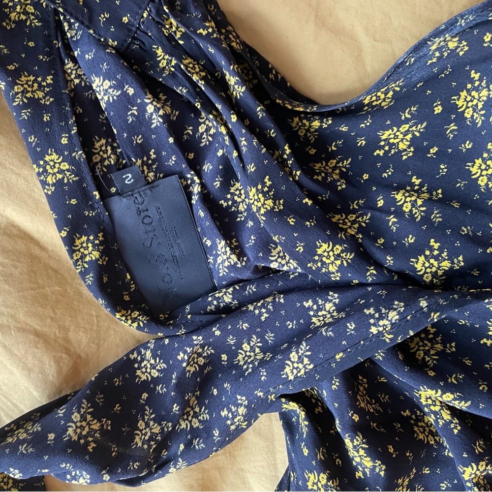 No. 6 button back dress, navy & gold, size 2/medium